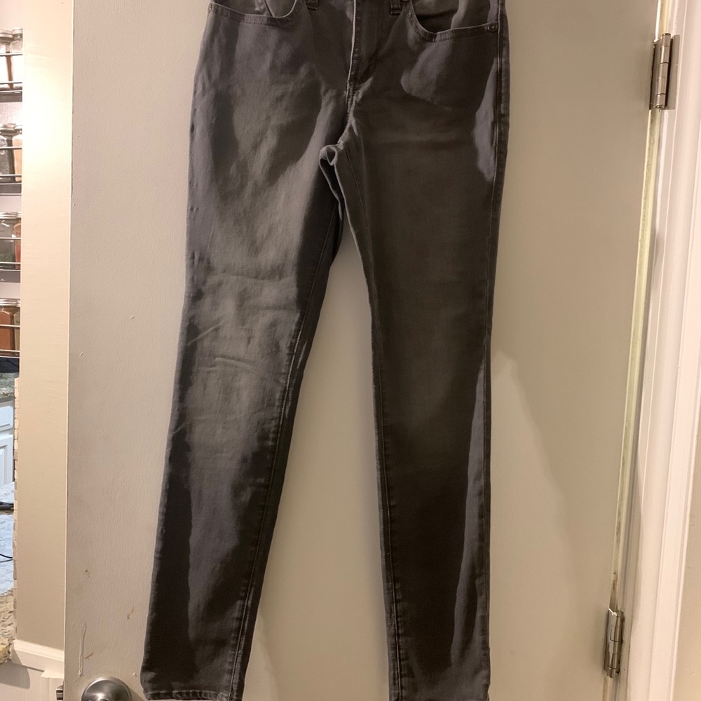 Women’s Rock & Republic skinny grey jeans size 6